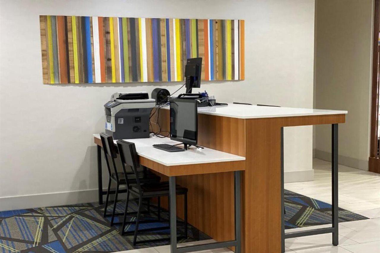 Holiday Inn Express And Suites Hotel - Pauls Valley By Ihg Extérieur photo